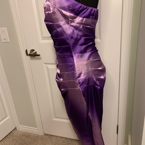 Le chateau Dress In size M. - Picture 8 of 12